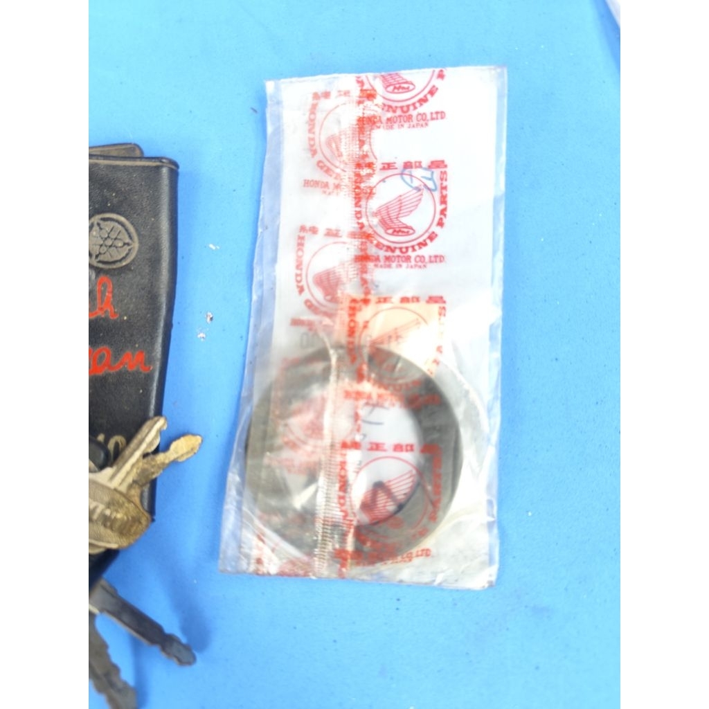 Karet Tangki Honda S90Z CB100 CB125  Benly CG GL100 GL125 Original Japan