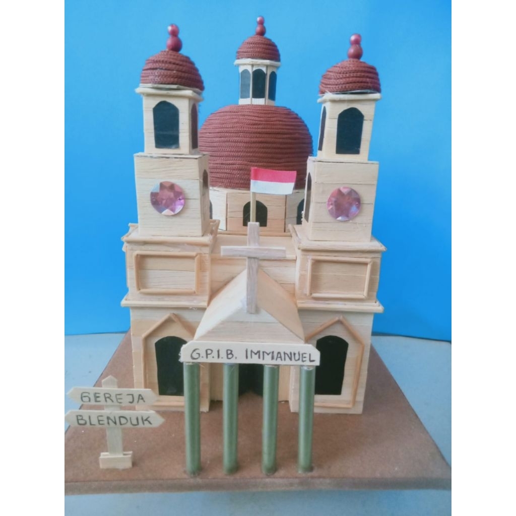 Miniatur Gereja Blenduk Semarang dari Stik Es Krim