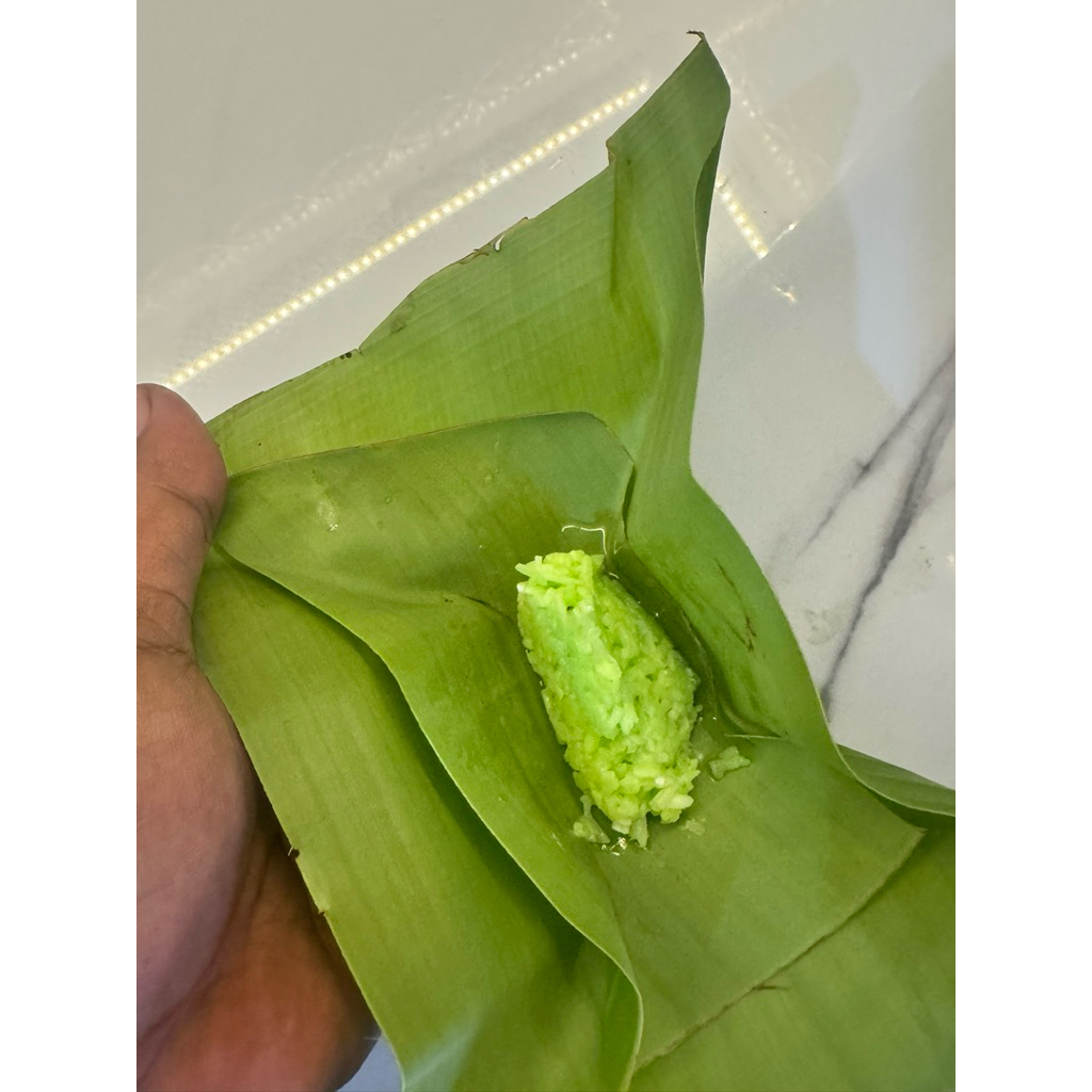 tape ketan bungkus daun pisang trenggalek isi 10