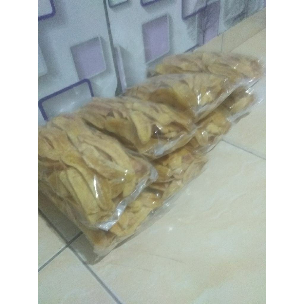 

kripik pisang raja nangka gurih dan enak