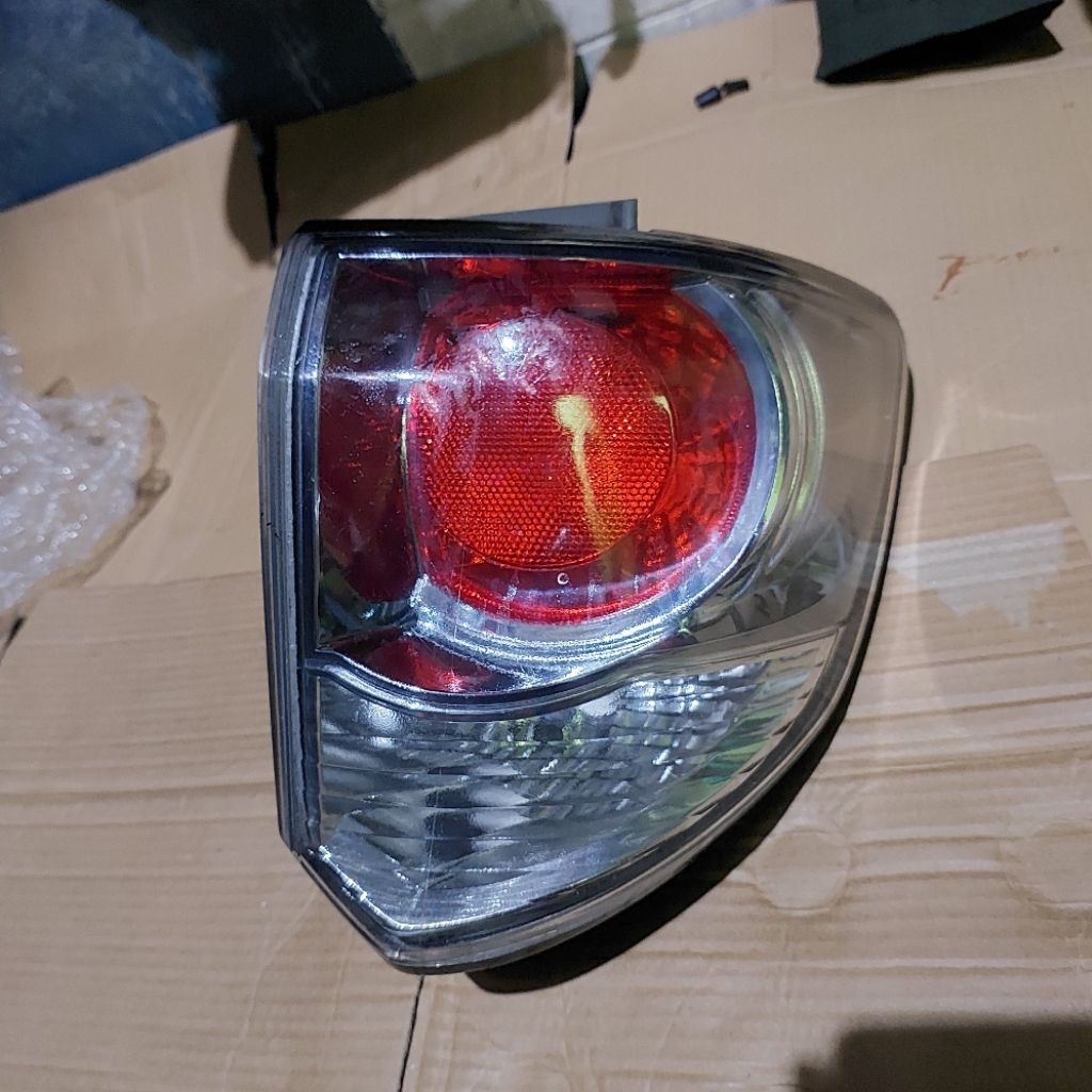 STOP LAMP - TOYOTA FORTUNER VNT - 2012-2014 - ORIGINAL - Stoplamp Lampu Rem Belakang Toyota Fortuner