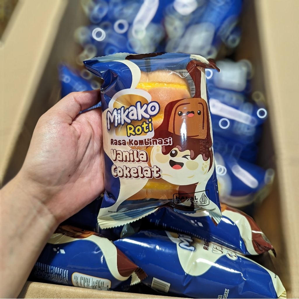 

Mikako Roti Rasa Kombinasi Vanilla Cokelat – Roti Lembut Isi Cream Harga GROSIR