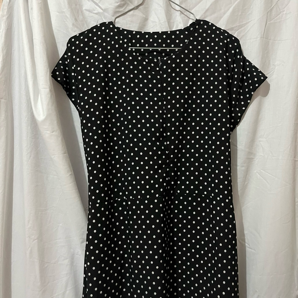 Preloved polkadot sleeveless long dress / dress polkadot panjang tanpa lengan