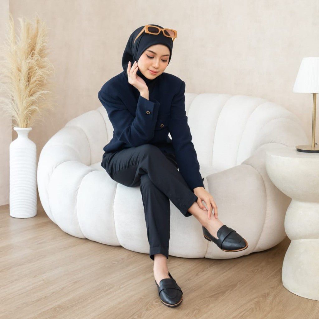 FARADELA Flatshoes wanita F01.10