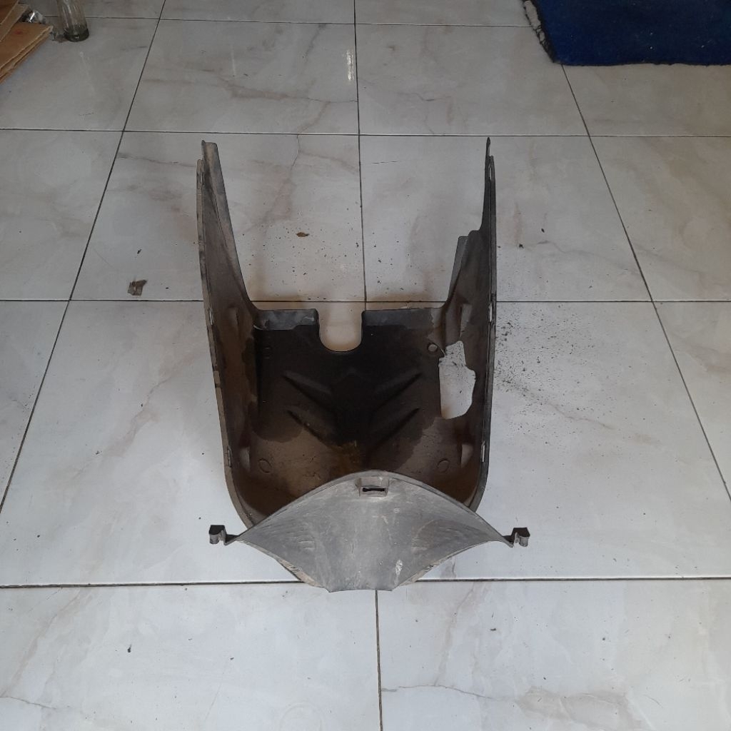 MINUS ROBEK , COVER KOLONG LUMPUR KYMCO FREE LX BEKAS ORIGINAL