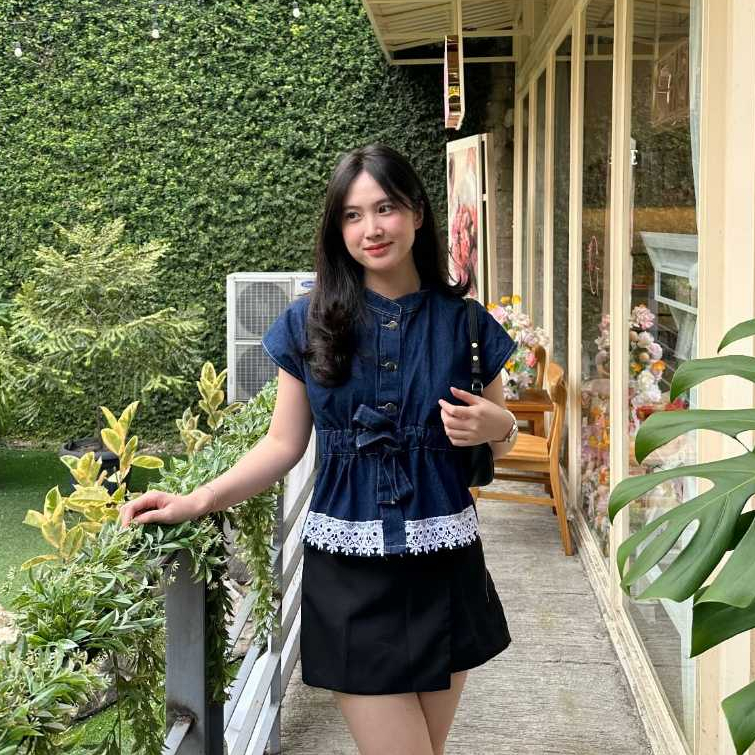Rompi Jeans Wanita Aksen Renda Gaya Korea Atasan Outer Casual Denim