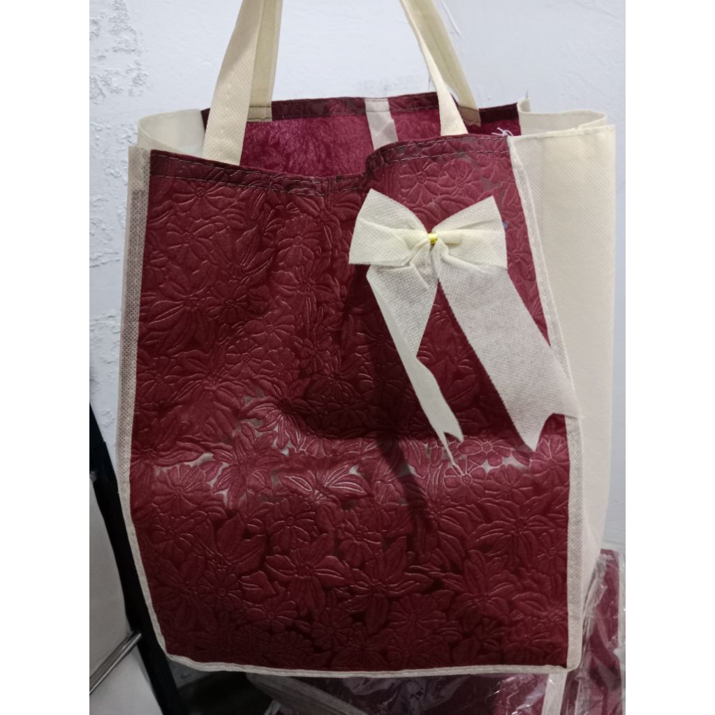 

(TERMURAH) Tas hajatan embos (ukuran 22x22 cm) bahan tebal
