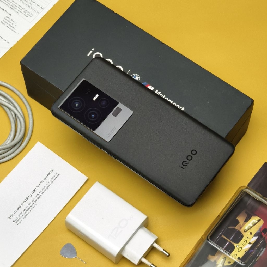 IQOO 11 5G 16/256GB Resmi Mulus