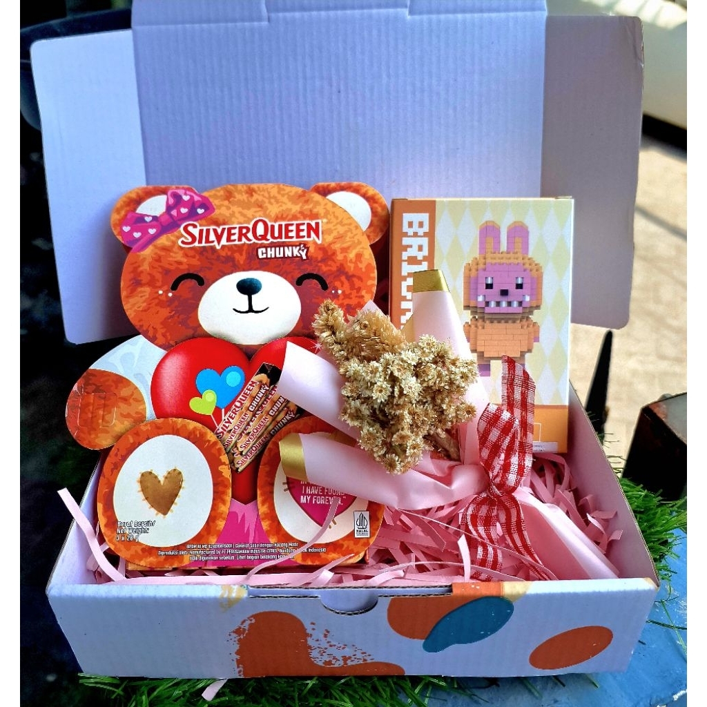 

HADIAH COKLAT silverqueen bear Kado Cokelat Giftbox Ultah Hampers Coklat