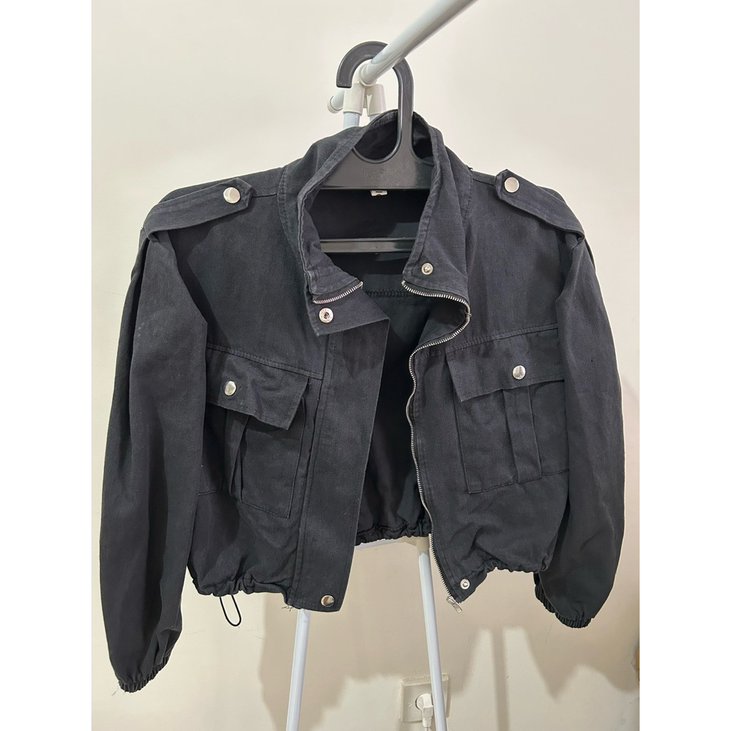 Jaket Jeans Hitam Wanita