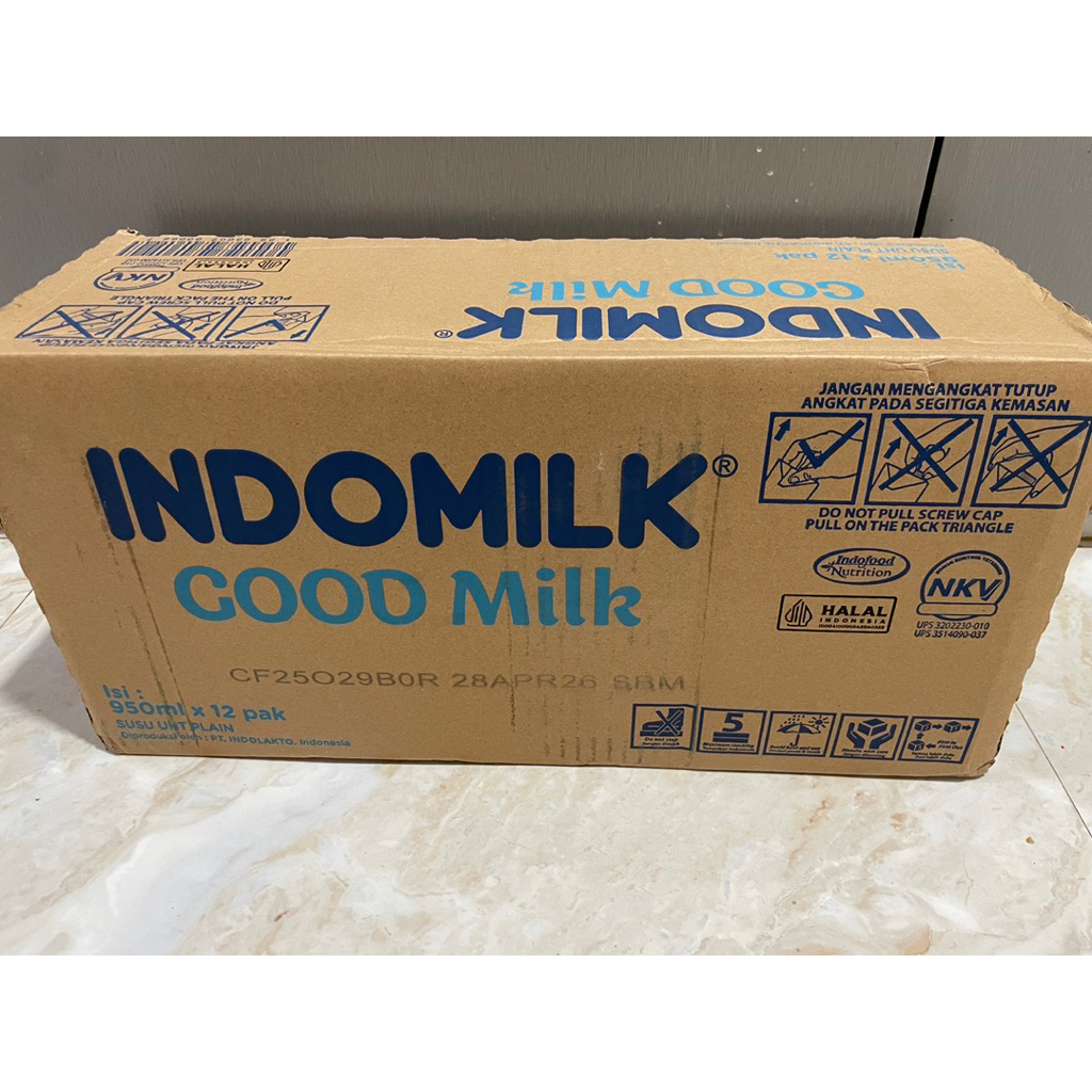 

SUSU INDOMILK full cream / plain 950ml per cartoon