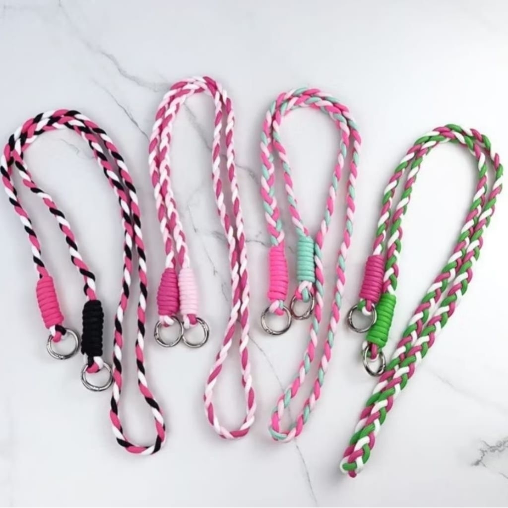 

LANYARD KEPANG TIGA WARNA RAINBOW PANJANG 120CM INCLUDE MIKA BENING