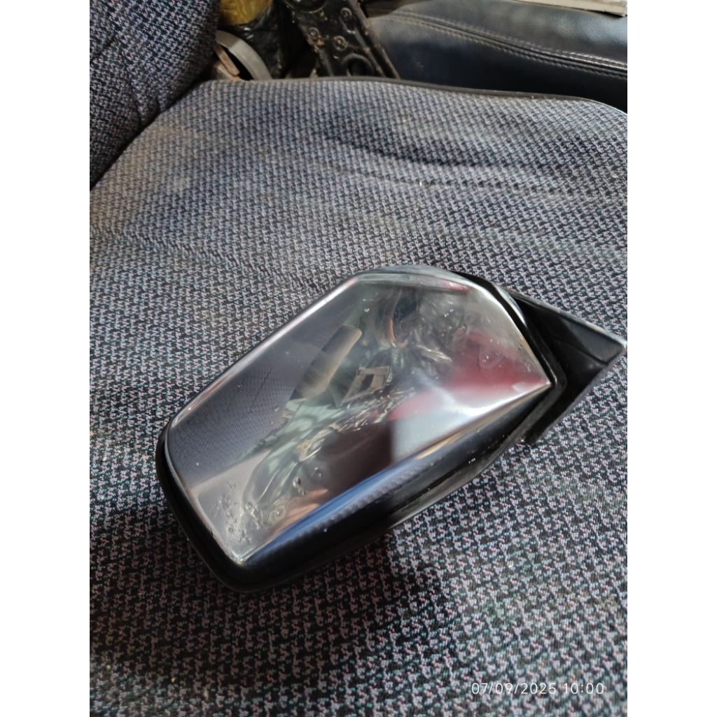 spion Mercy w123 tiger kanan