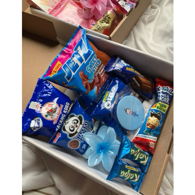 

Gift Box/Snack praktis murah kado special gift blue
