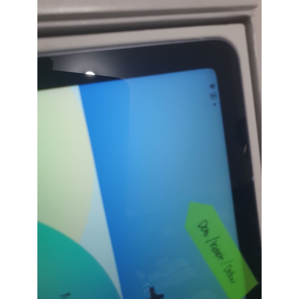 Samsung Galaxy Tab S10 Fe  8/128 Minus dikit