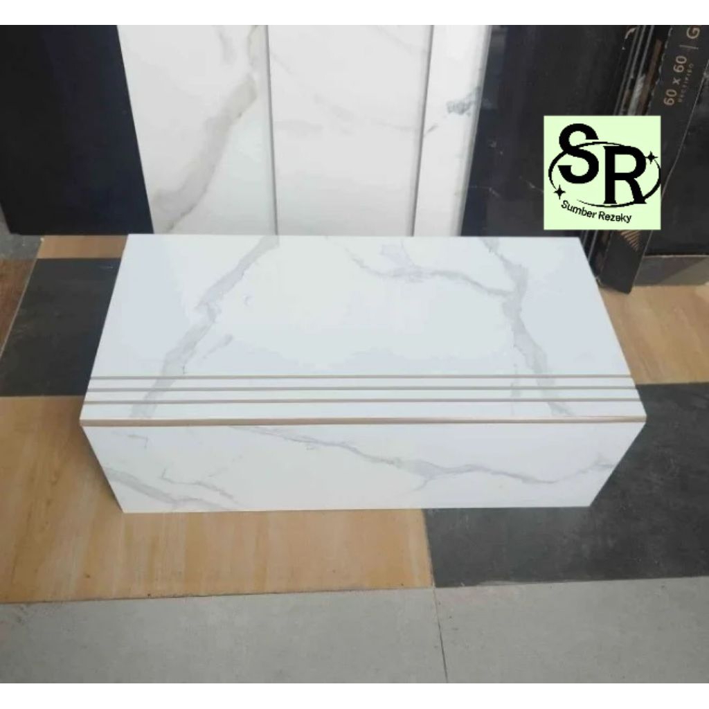 Granit Anak tangga 30x60 + 20x60 Arna daiva white