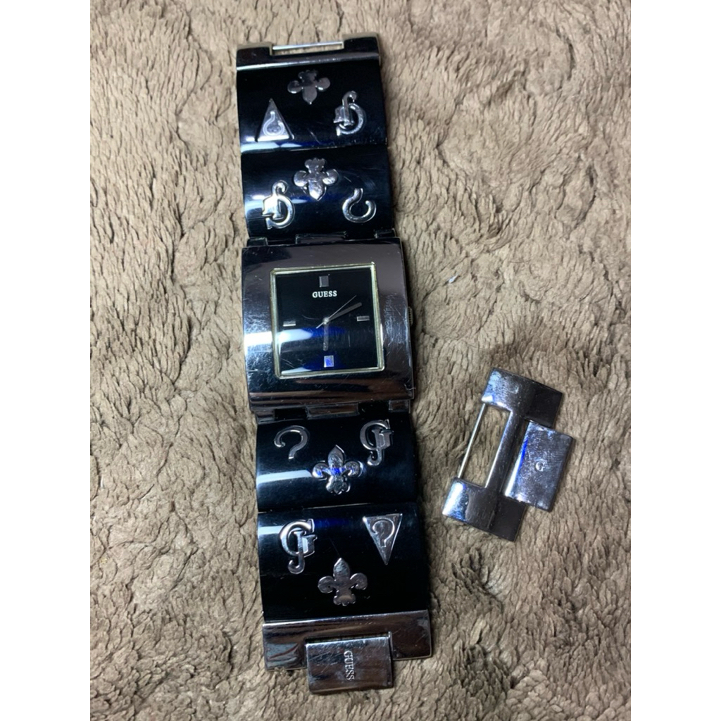 Jam Tangan Guess second