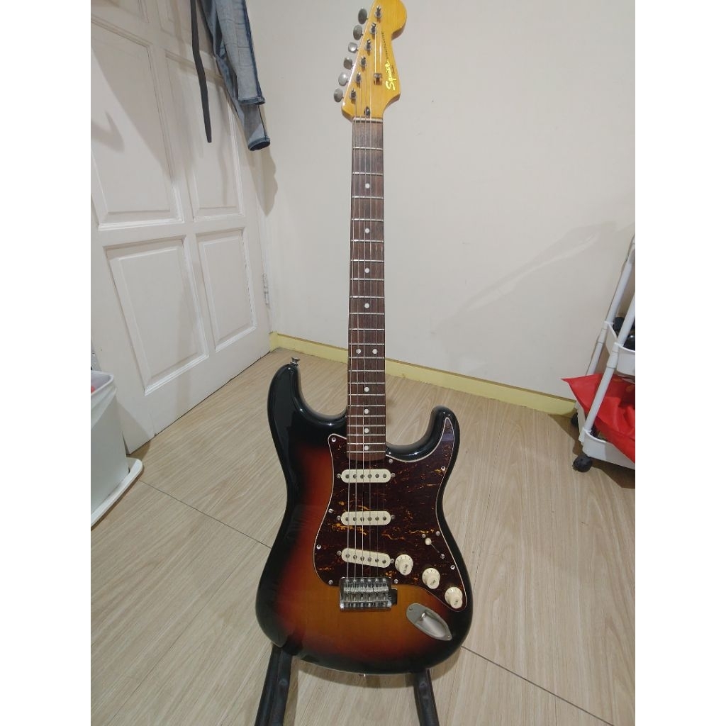 squier stratocaster classic vibe