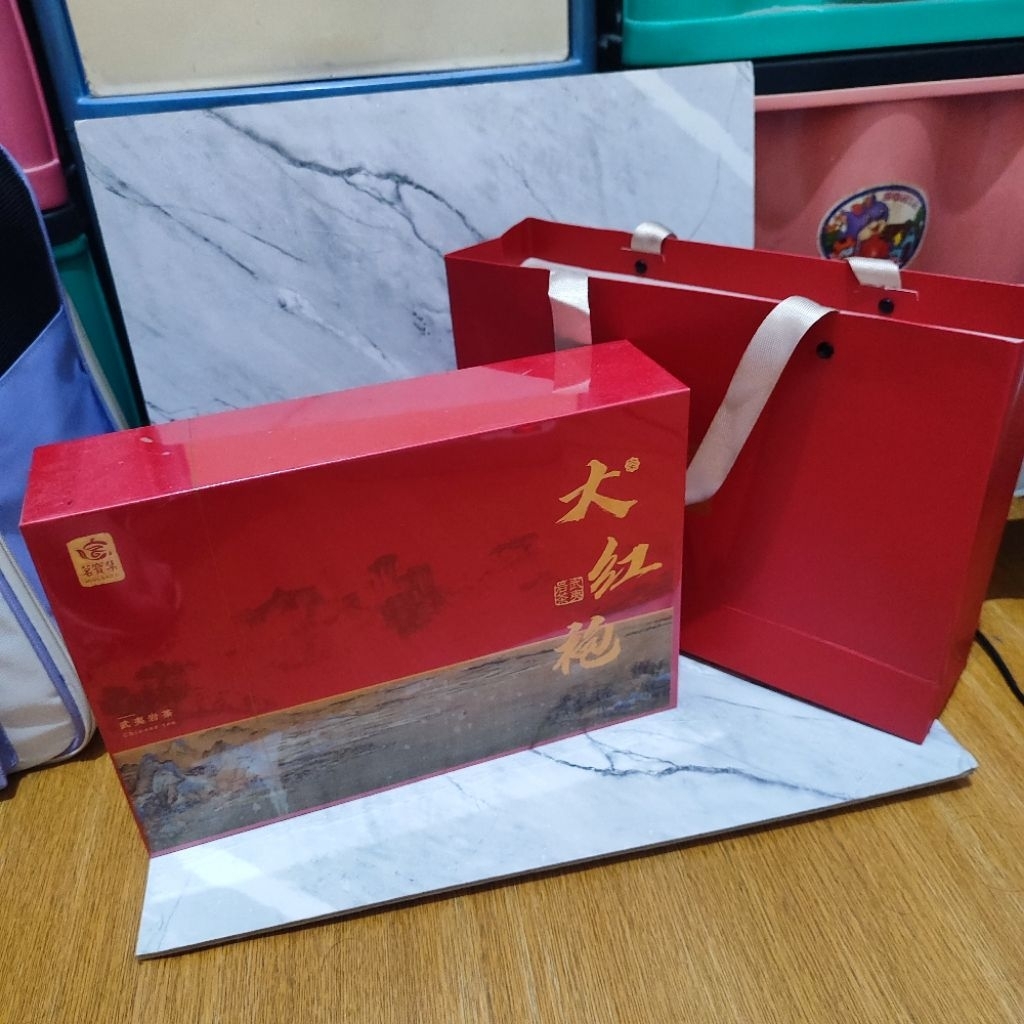 

Chinese Tea MingBao Ji 1 Box isi 18 Sachet Teh Da Hong Pao Daun Teh China Aroma Bunga dan Buah