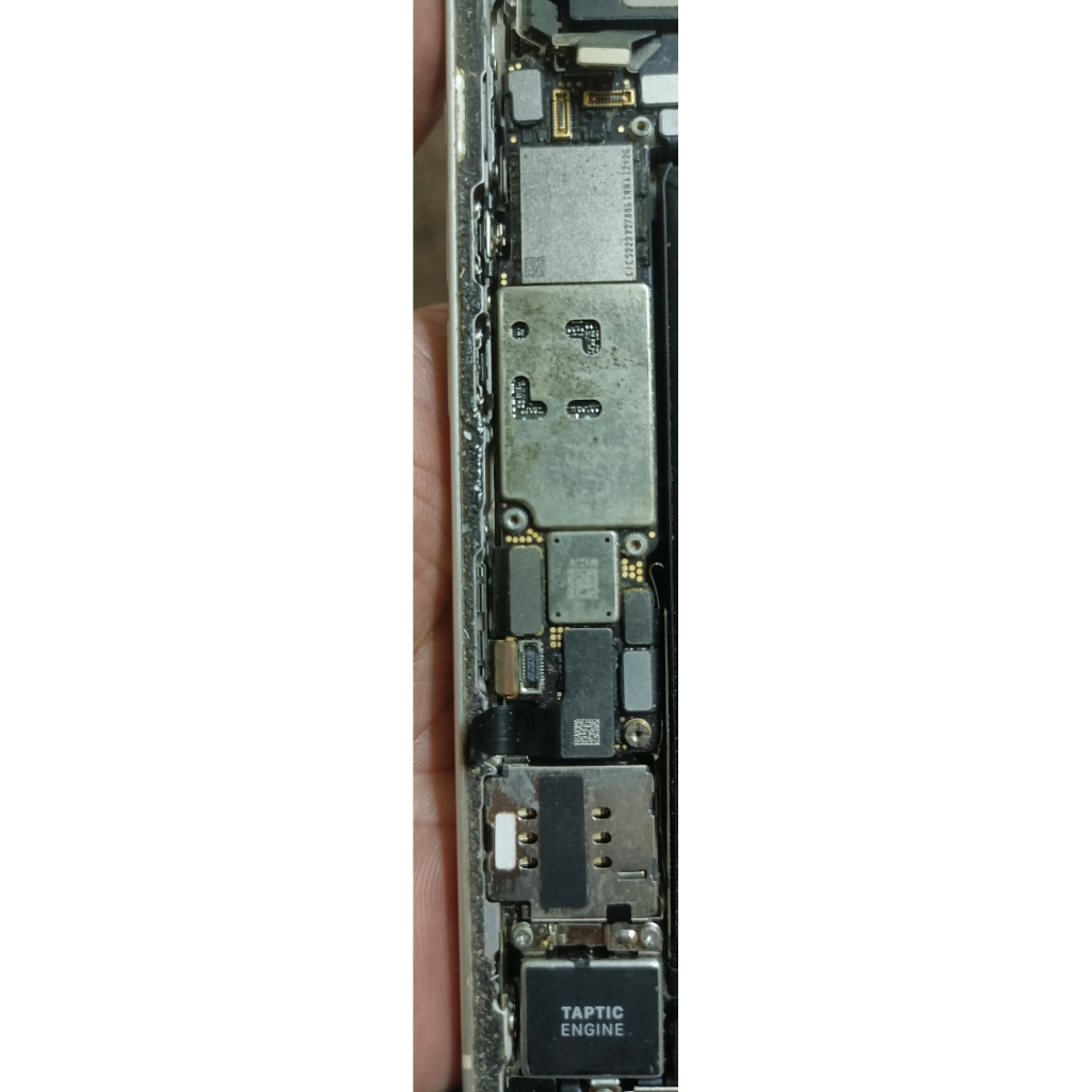 Mesin Normal Iphone 13 terkunci i cloudnya