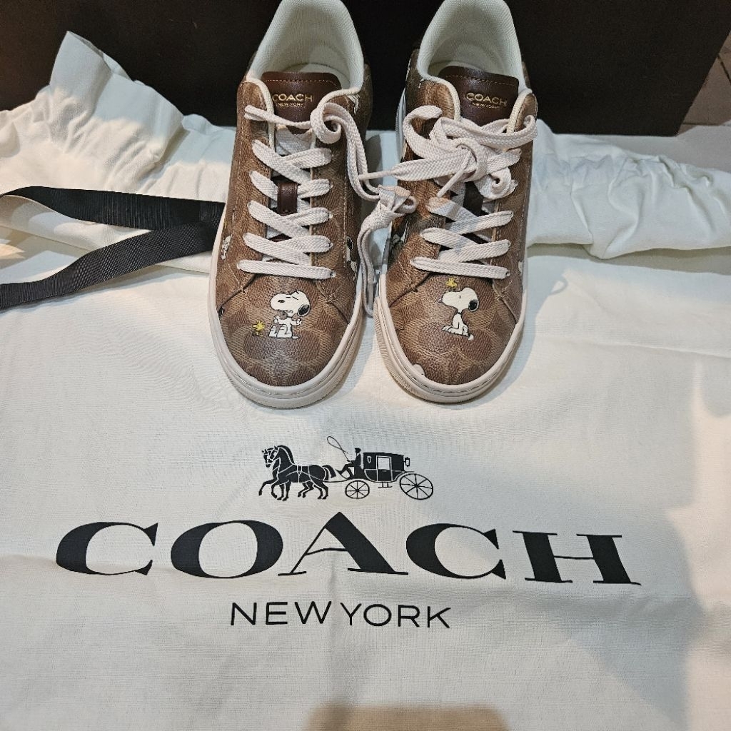 COACHxPEANUTS 75th High Line Sneakers, Sepatu Sneakers Snoopy Peanuts SignatureCanvas size 36,5 inso