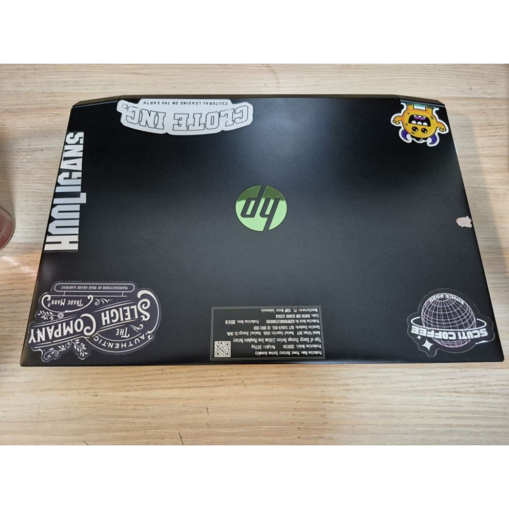 Laptop HP Pavilion Gaming 15-ec000ax AMD Ryzen Ryzen 5 3550H 2x8GB/1TB GTX 1050