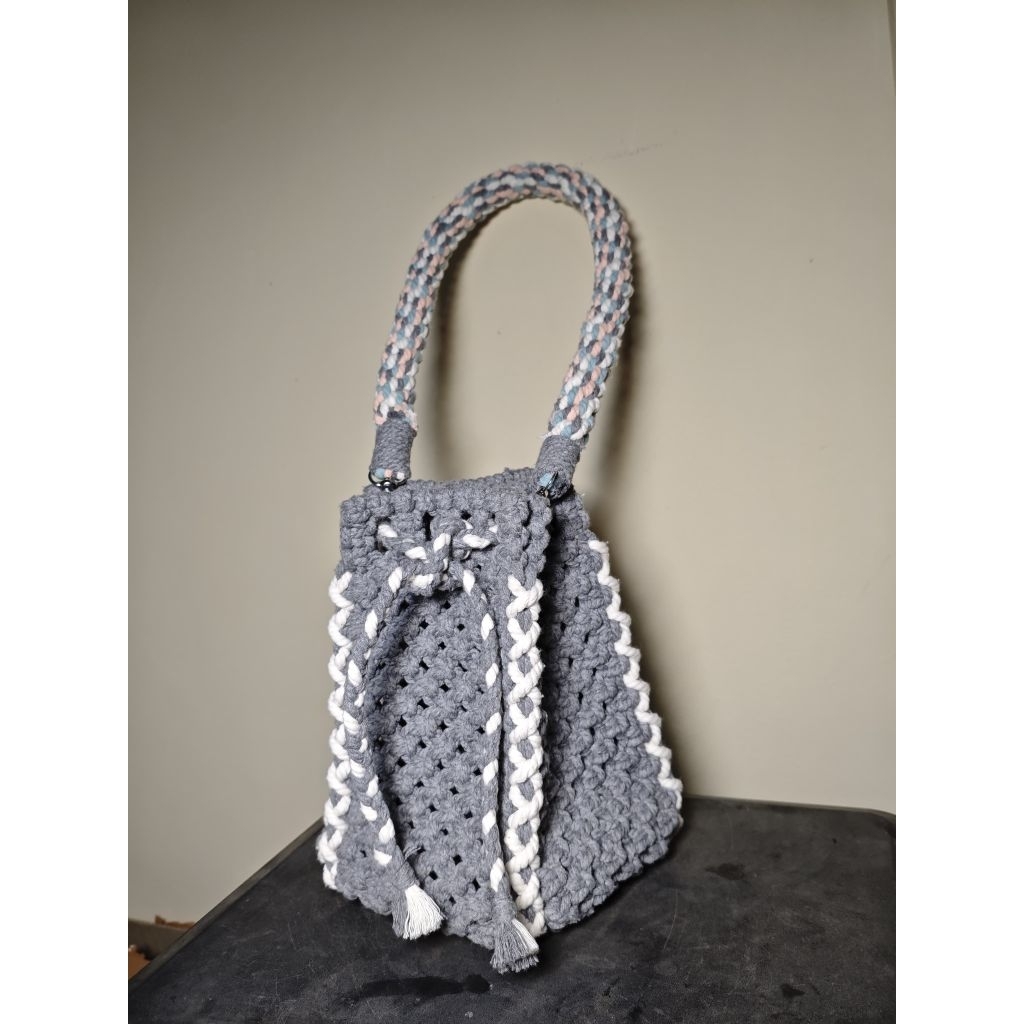 Bucket bag macrame