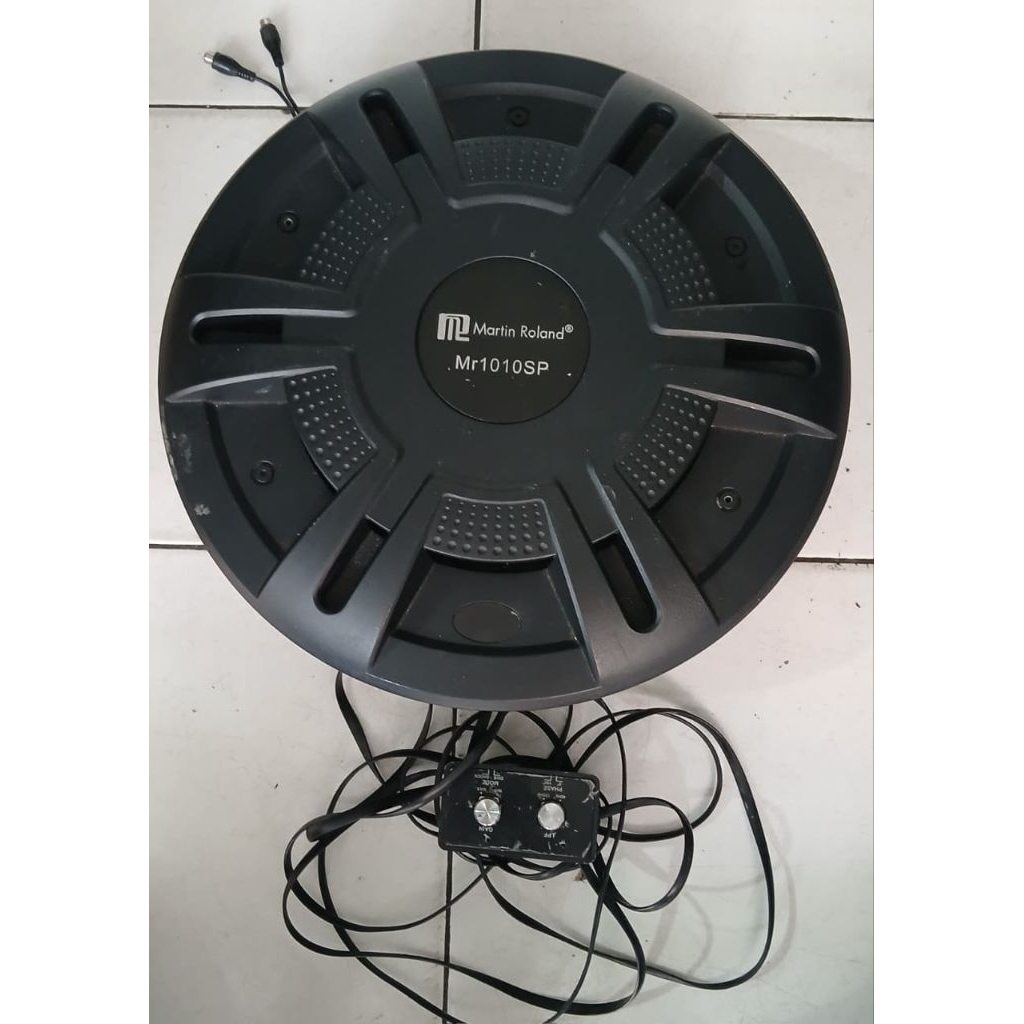 Subwoofer Aktif BAN SEREP 10in Martin ROLAND Super mantap Bekas mulus