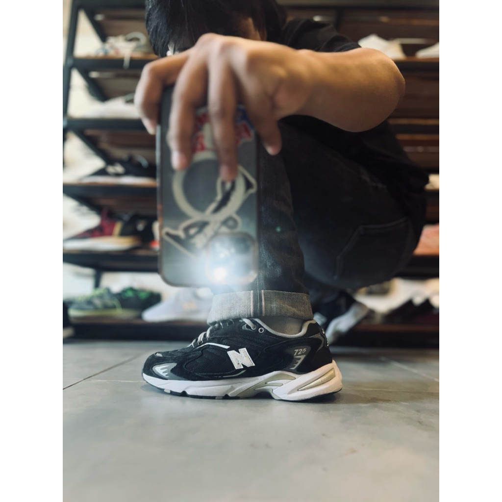 new balance 725 size 42