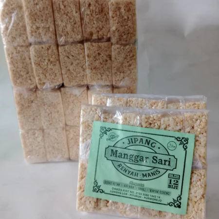 

Camilan Khas Purworejo Jipang Beras Ketan Manggar Manis Isi 12 Biji Jipang Renyah - Manis "MANGGAR SARI". Dibuat dari Beras Ketan, Air Nira, Vanili, minyak goreng. Isi 12 biji.Makanan Oleh - Oleh Khas Purworejo