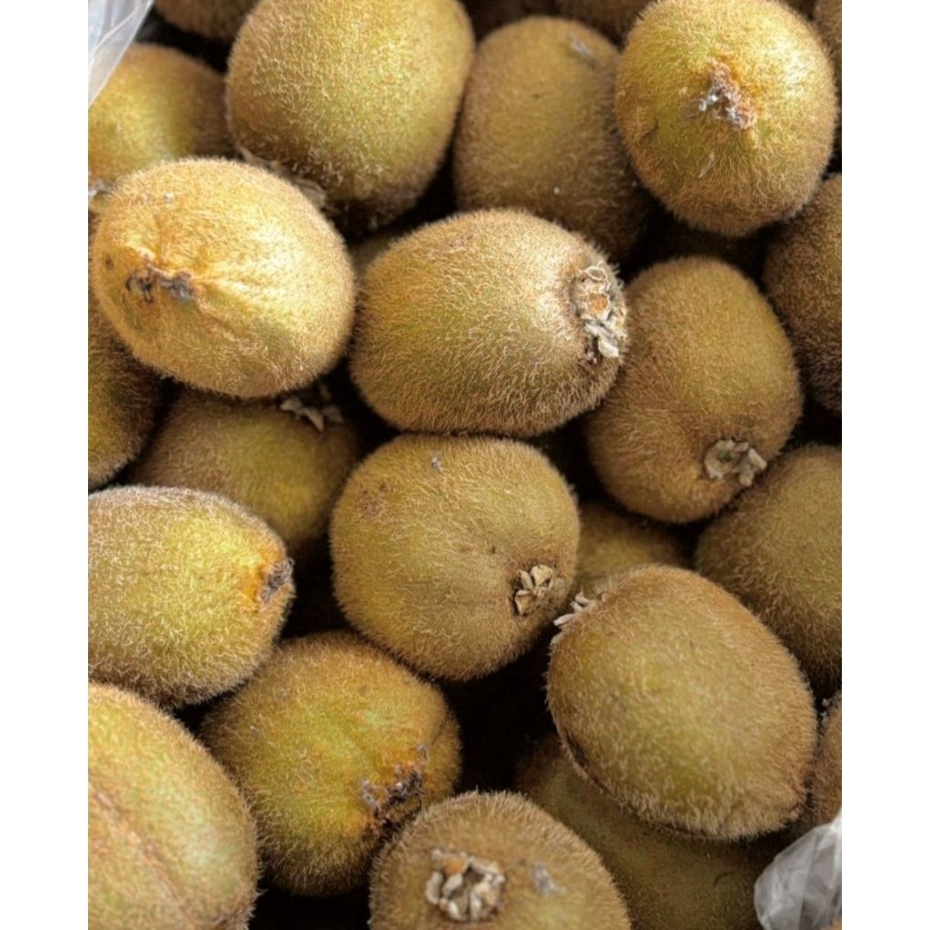 

Kiwi Green China 1 Keranjang 8 kg