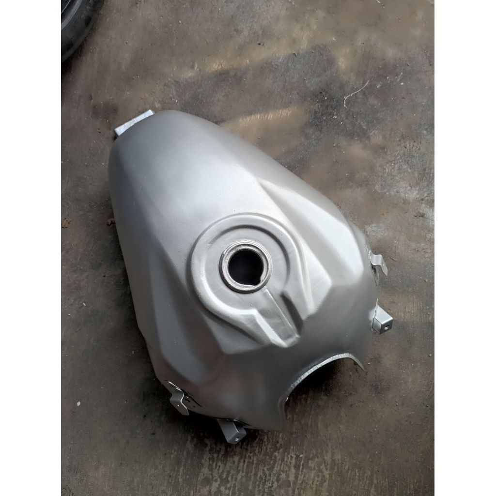 tangki megapro new karbu tengki megapro new banteng copotan