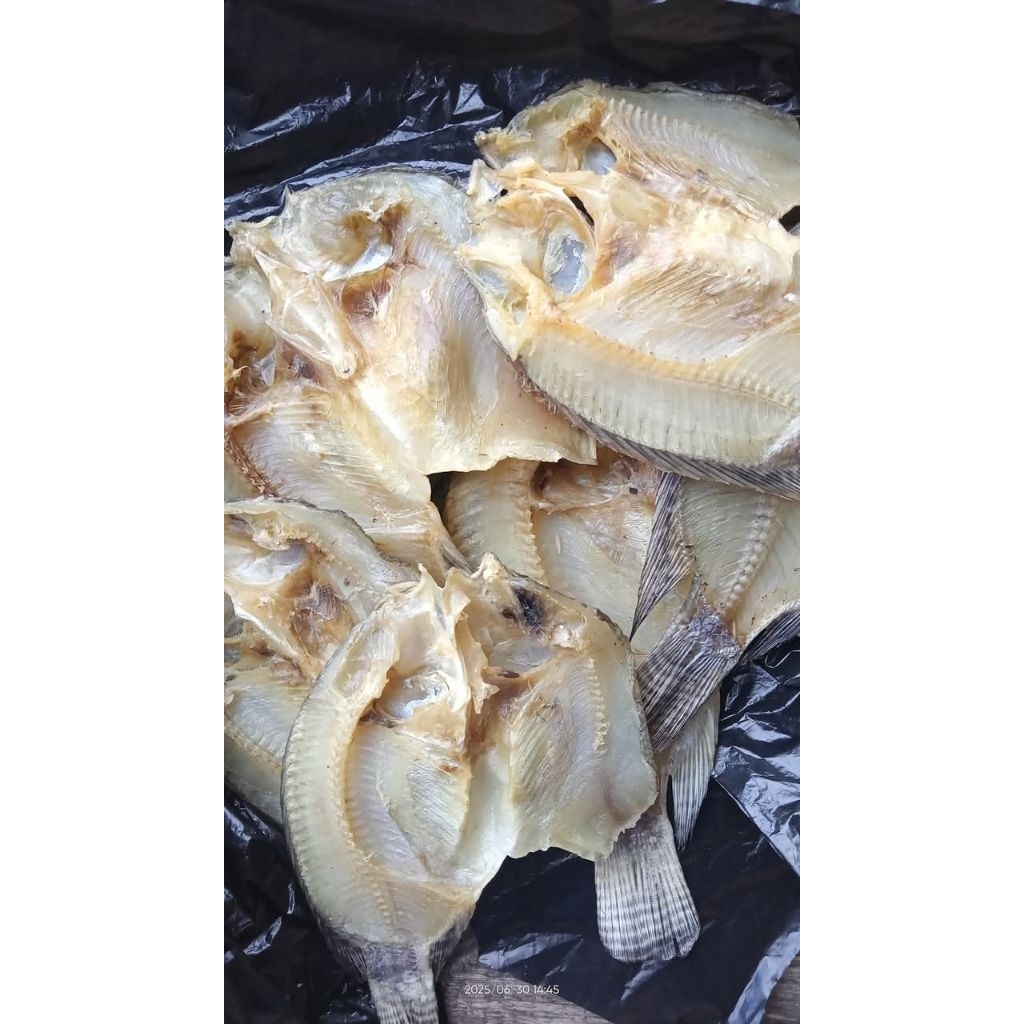 

Ikan Asin Nila 1 Kg – Ikan Nila Asin Kering – Ikan Asin Tradisional Asli