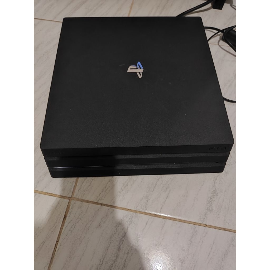 PS4 Pro Original 1TB Seri 72 (Seri Tertinggi)