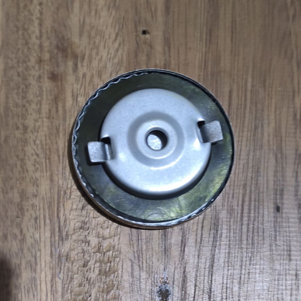 tutup tangki solar mesin kubota RD 65 RD 85