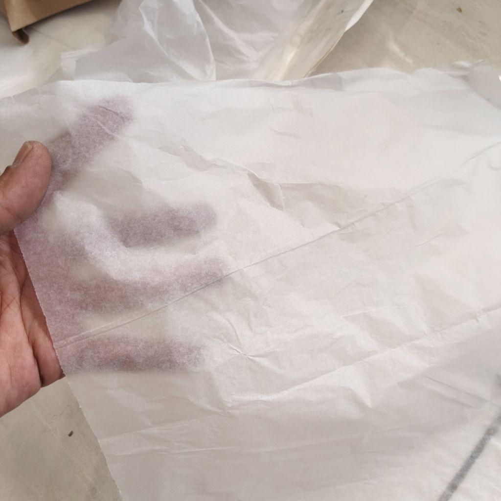 kertas layangan putih  semi minyak 18grm