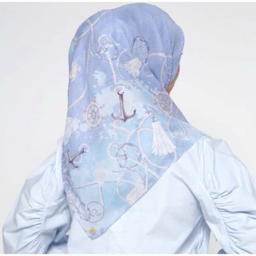 Nautical Kaia Buttonscarves