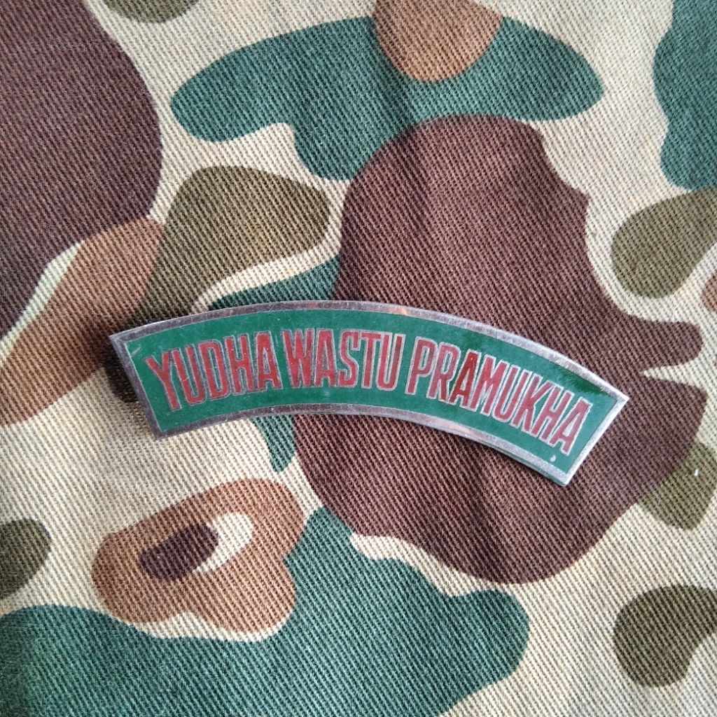 Patch Tentara Jadul Tahun 1965 Era G30S Patch Kaleng Yudha Wastu Pramuka Infantri Lama Koleksi Milit