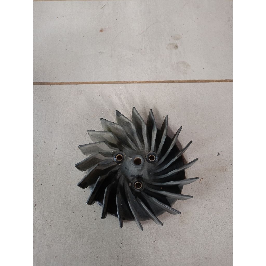 Tutup kipas dan kipas Suzuki spin 125 SR