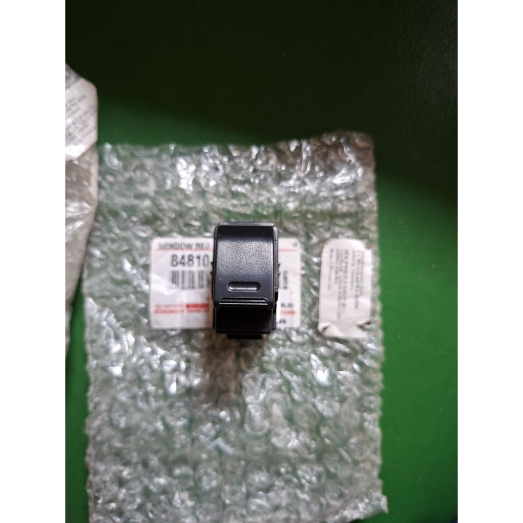 switch saklar power window depan kiri great corolla original