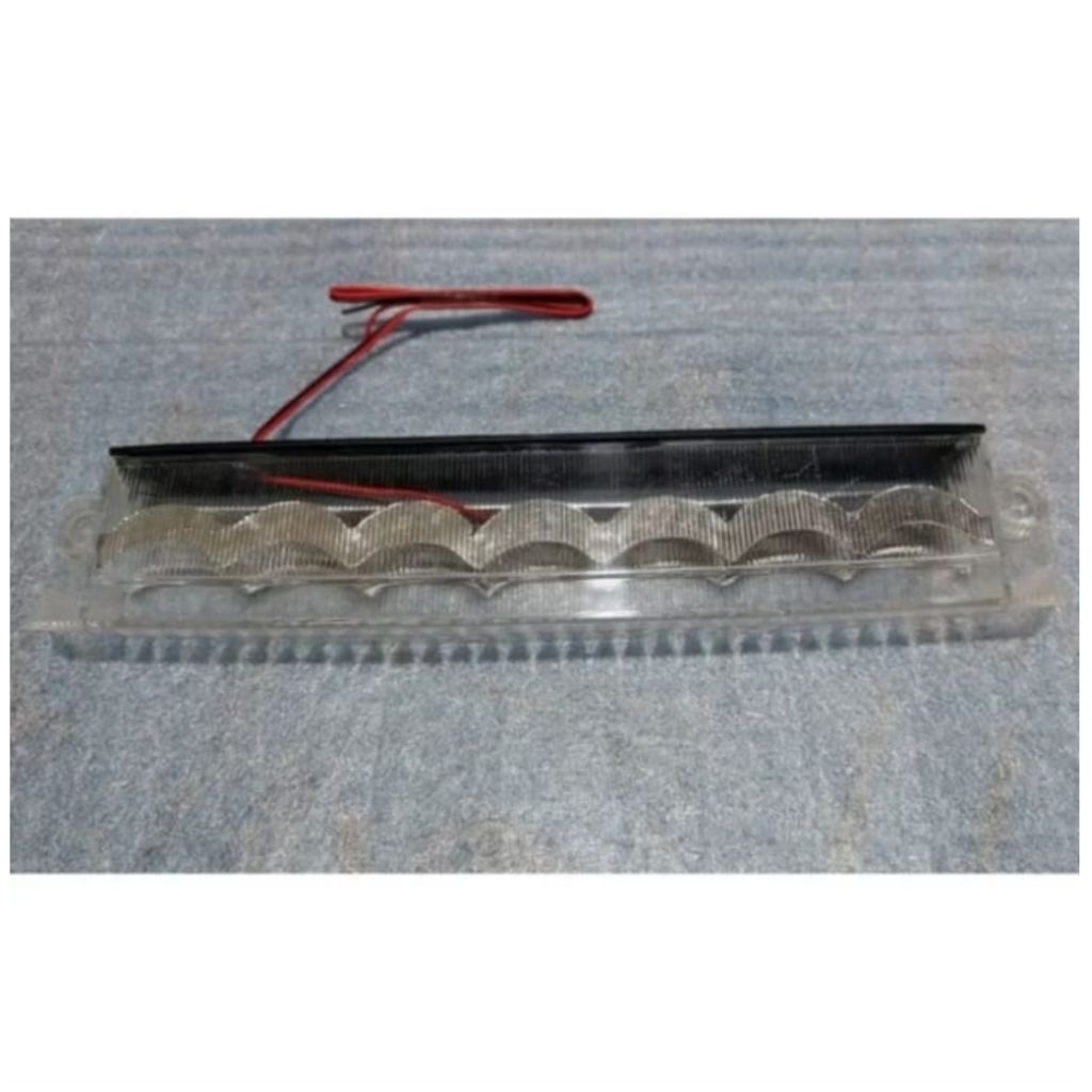 LAMPU SPOILER MOBIL GRANMAX DLL