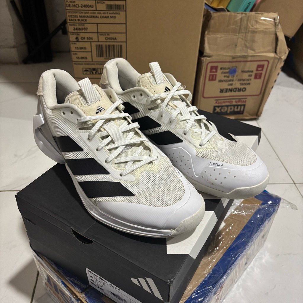 sepatu tenis adidas ubersonic 5 M preloved bekas bagus