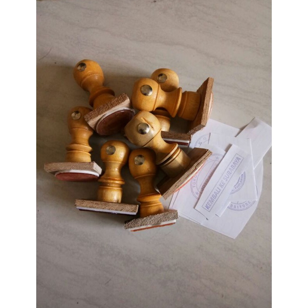

STEMPEL KAYU PERSEGI PANJANG