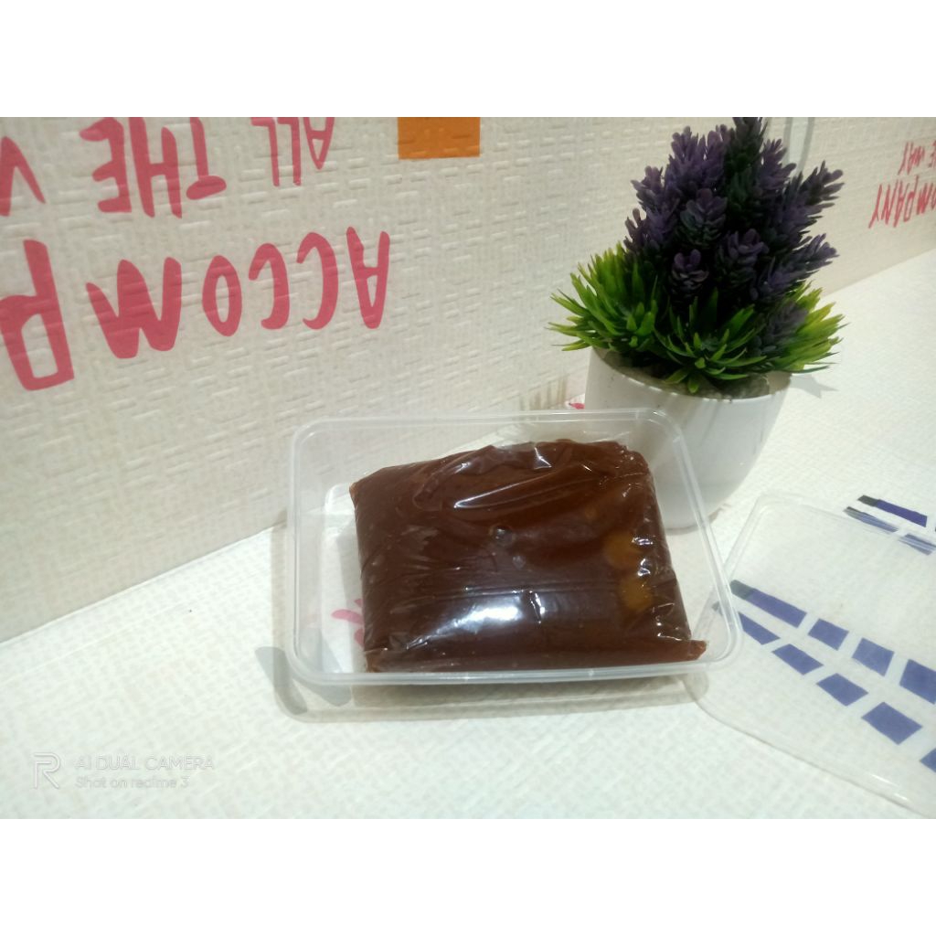 

jenang ketan ORIGINAL asli purbalingga di buat dengan bahan berkualitas manis legit dan kenyal kemasan 500gr