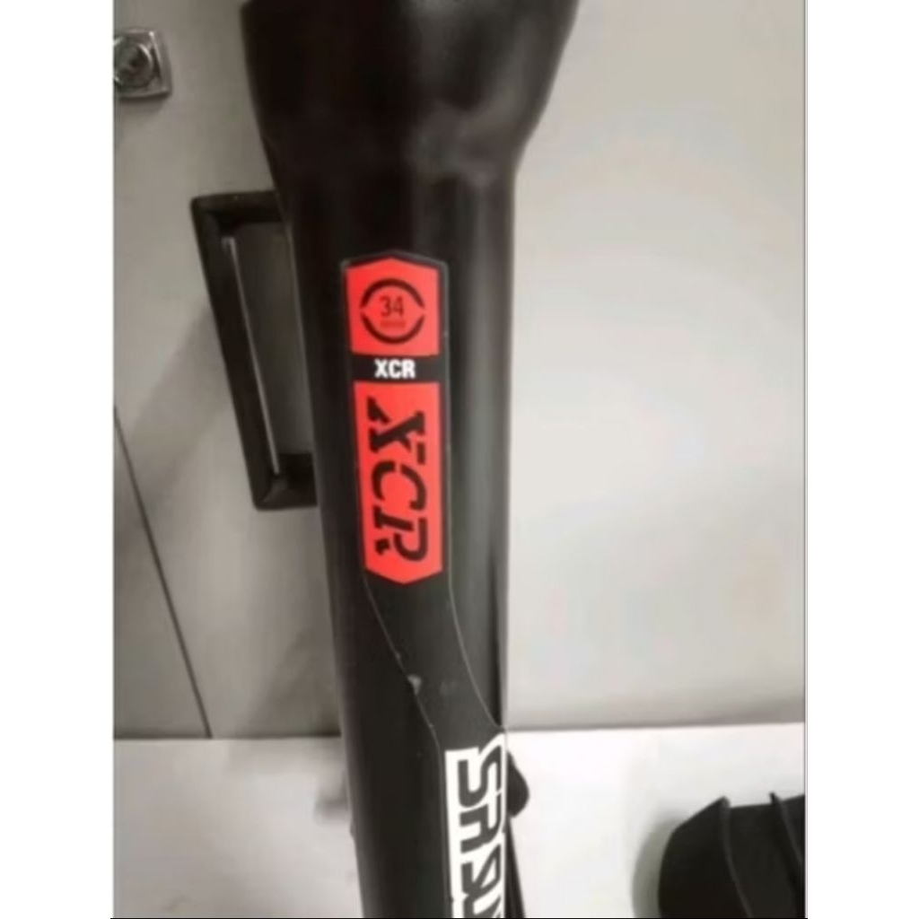 Fork Suntour XCR 34 T.140 u 27.5