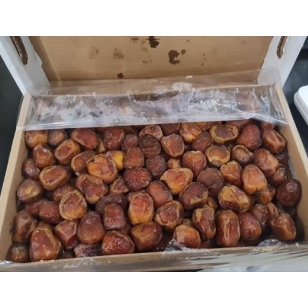 

Kurma Sukari Libya 1 kg Manis legit