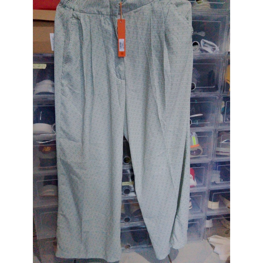 Botanical Monogram Pants - Sage Green Size S free jilbab
