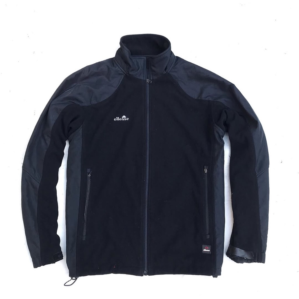 Vintage Ellesse Black Polar nylon fleece Jacket  Water proof water resistant  Size L football casual