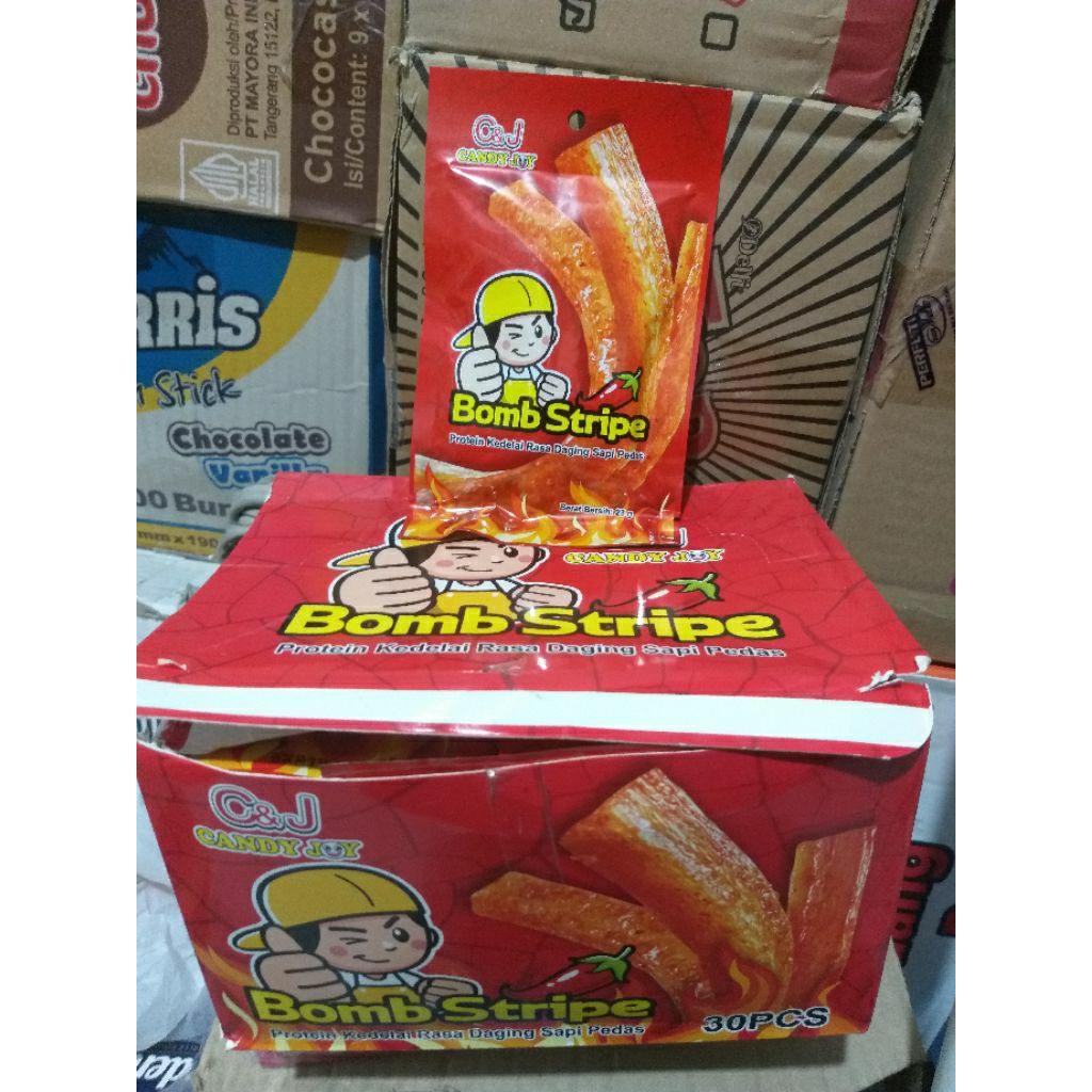 

snack bomb stripe gurih pedas