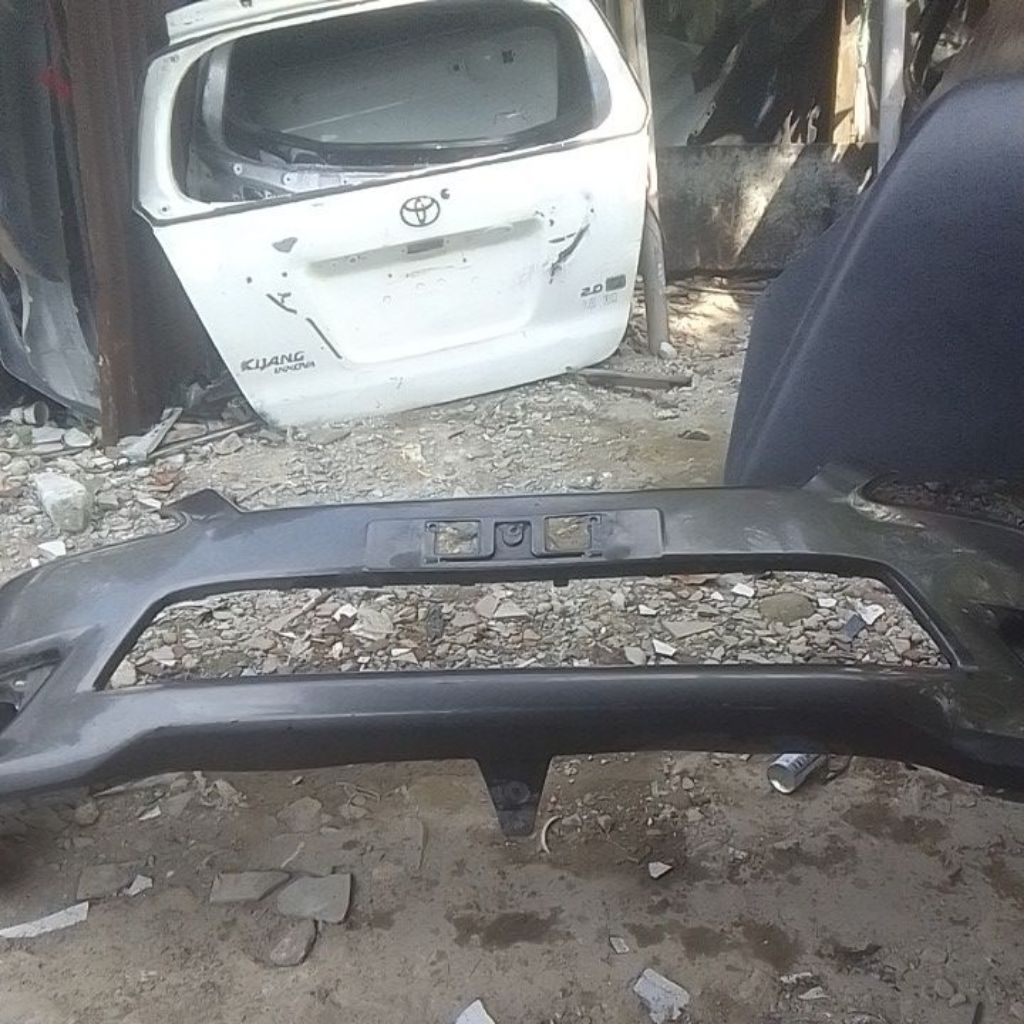 bemper depan toyota innova 2011-2013